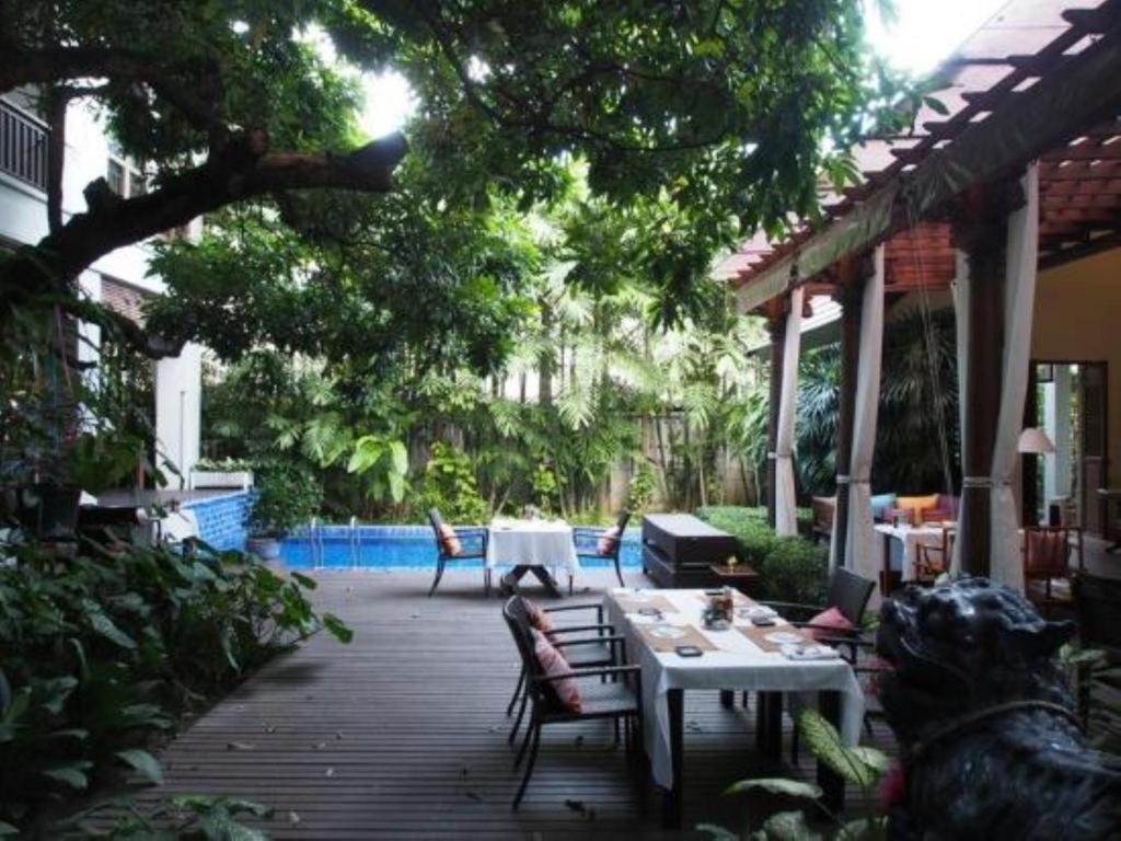 Baan Klang Wiang Hotel — Photos 2